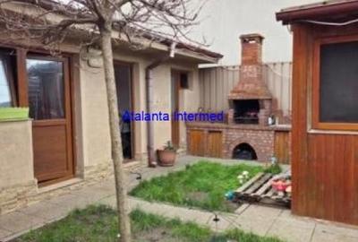 Casă cu 3 camere cu Canalizare în Brătianu - 2