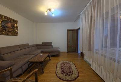 Casă individuală cu 4 camere cu Canalizare în Trocadero - 20