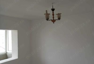 Apartament cu 2 camere decomandat în Micro 3 - 8