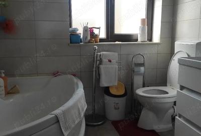Casă cu Teren 1040 Mp în Central - 11