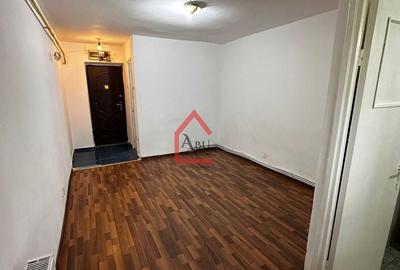 Garsoniera Galata | etaj intermediar | FARA risc seismic - 2