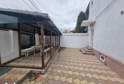 Casă cu 7 camere cu Teren 136 Mp în Central - 6