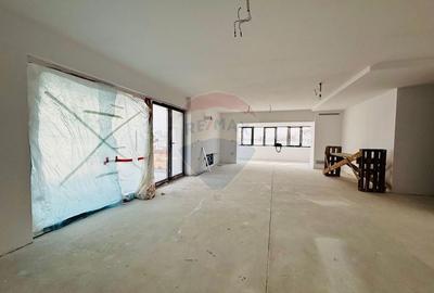 Apartament cu 4 camere decomandat în Herăstrău - 2