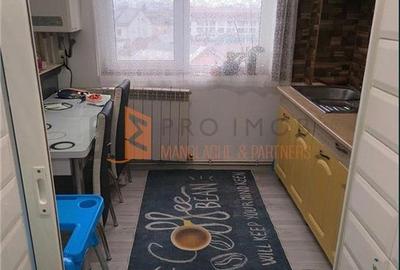 Apartament cu 2 camere semidecomandat, mobilat în Micro 5 - 4