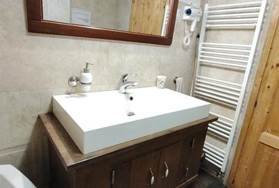 Apartament cu 2 camere decomandat în Central - 8