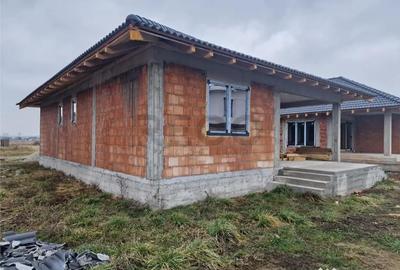 Casă cu 4 camere cu Teren 440 Mp în Central - 13