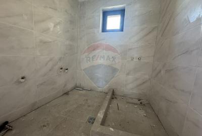 Casă / Vilă cu 4 camere de vânzare vedere lac  Ovidiu Constanta - 12