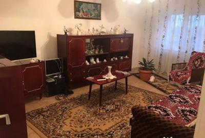 Apartament cu 3 camere decomandat în Brazda lui Novac
