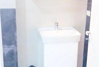 Apartament cu 3 camere semidecomandat în Aradului - 1