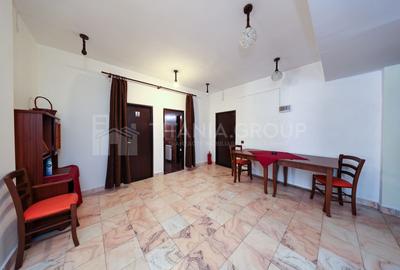 Casă individuală cu 11 camere cu Canalizare în Bran - 17