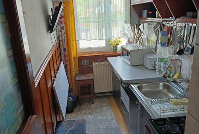 Apartament cu 3 camere semidecomandat în Vest - 2