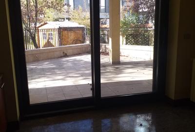 Casă cu 6 camere cu Canalizare în Băneasa - 3