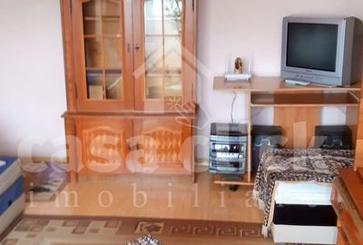 Garsonieră decomandată, mobilată în Micro 20 - 2
