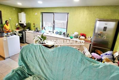 Casa 5 camere,250 mp,622 mp teren, cartier 7 Noiembrie,zona Sudului, - 12