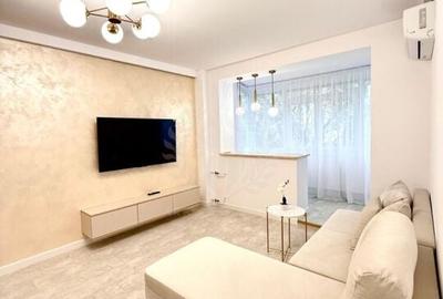 //2 CAMERE// DEMOCRATIEI// PRIMA INCHIRIERE// - 2