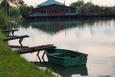 Teren privat cu amenajari ptr evenimente,cazare și pescuit sportiv. - 1