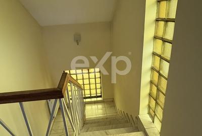 Casă individuală cu 6 camere cu Canalizare în Bradu - 11