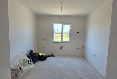 Casă cu 4 camere cu Teren 300 Mp în Șag - 12