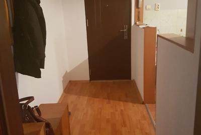 Apartament cu 2 camere semidecomandat în Girocului
