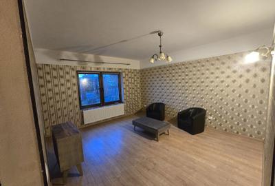 Apartament cu 3 camere decomandat în Tilișca - 8
