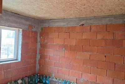 Casă cu 4 camere cu Teren 478 Mp în Central - 4