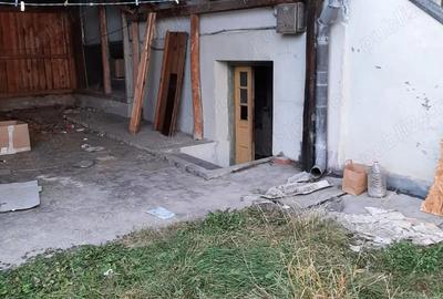 Casă cu 6 camere cu Teren 805 Mp în Central - 4