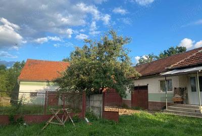 Casă cu 6 camere în Nucșoara - 10