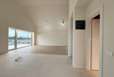 Casă cu 4 camere cu Piscina în Gulia - 2