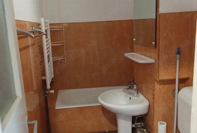 Proprietar inchiriez apartament decomandat,1 camera, baie, bucatarie central, Medicina - 5