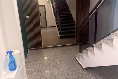 Apartament cu 3 camere decomandat în 1 Mai - 7