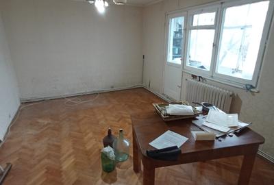 Apartament 3 camere Podul de Piatra, parter, eliberare imediata - 3