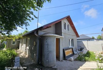 Casă individuală cu 3 camere în Sud