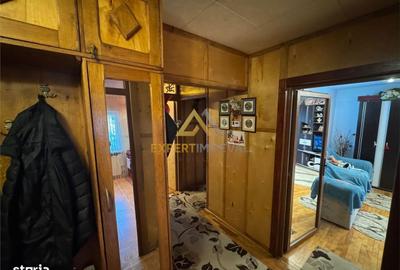 Apartament cu 3 camere decomandat în Progresul - 6