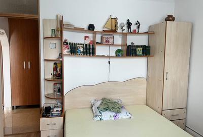 Apartament cu 3 camere decomandat, mobilat în Apusului - 11