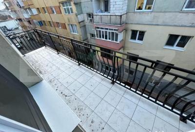 Apartament cu 4 camere decomandat în Ampoi 2 - 1