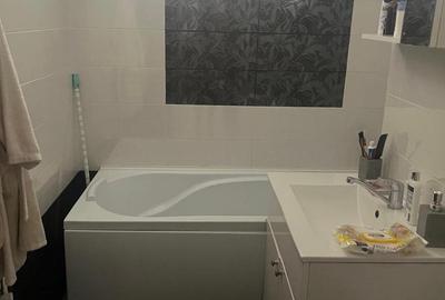 Vanzare apartament cu 4 camere , zona Micro 18 (Neacsu), etaj 3, pret 120 mii . - 8