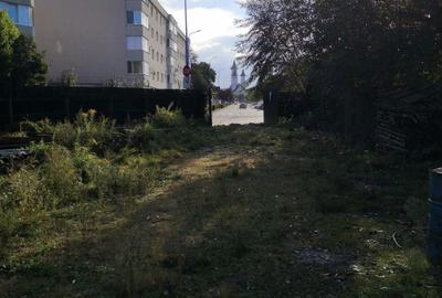 Teren de 923 mp, în Bartolomeu - 1