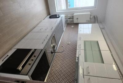 Apartament cu 2 camere decomandat în Uverturii - 6