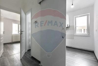 Apartament cu 3 camere de vanzare in zona Central - 6