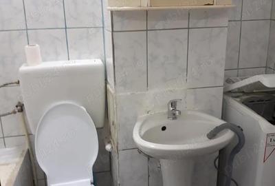 Garsonieră decomandată în Buziașului