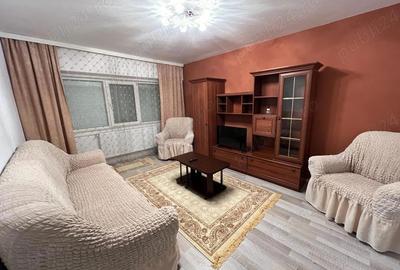 Inchiriez apartament 3 camere - 4