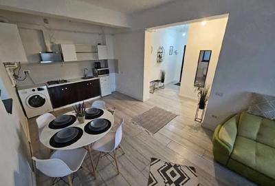 Apartament cu 2 camere semidecomandat în Năvodari Tabără - 1