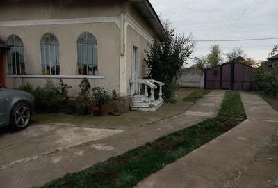Casa de vanzare cu teren extravilan - 2