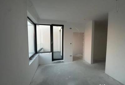 Casă cu 4 camere cu Teren 208 Mp în Central - 12