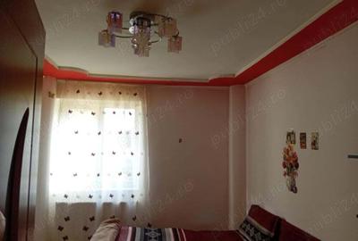 Proprietar vand apartament 3 camere - 2