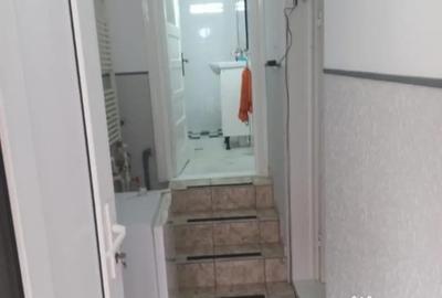 Casă cu 6 camere cu Teren 170 Mp în Tomis I - 2