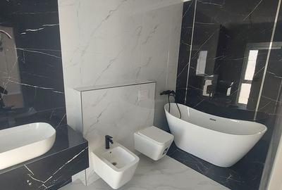 Casă cu 4 camere cu Teren 403 Mp în Central - 3