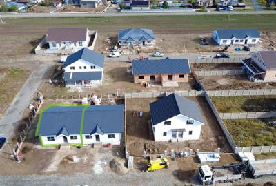 Duplex cu 3 camere cu Canalizare în Bucovăț (Remetea Mare) - 2