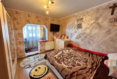 Apartament cu 3 camere decomandat în Tomești - 2