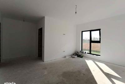 Casă cu 3 camere cu Canalizare în Valu lui Traian - 9